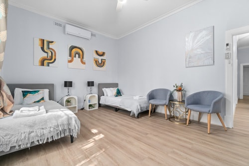 Stylish 3BR Retreat | Walk to Shops & 12min to CBD 4 Serain Residences