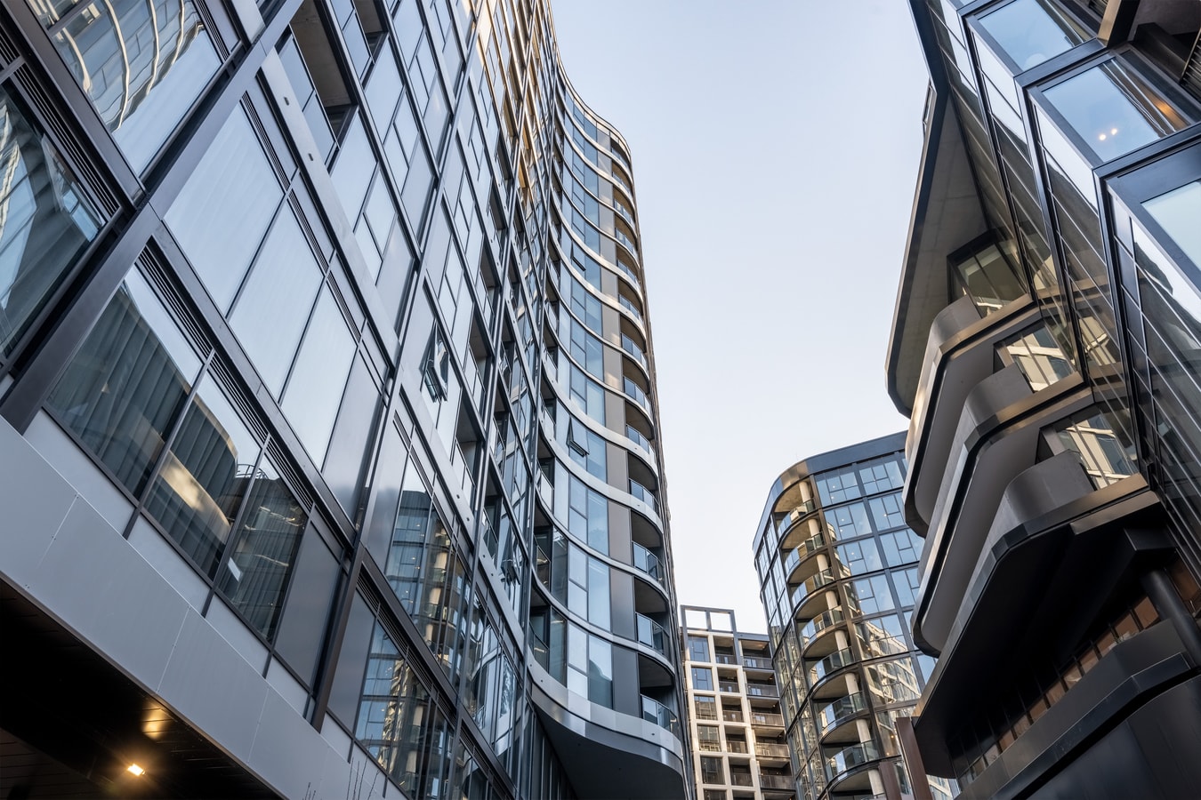 Modern Style Comfortable 1Bedroom Apt with Parking 16 Serain Residences