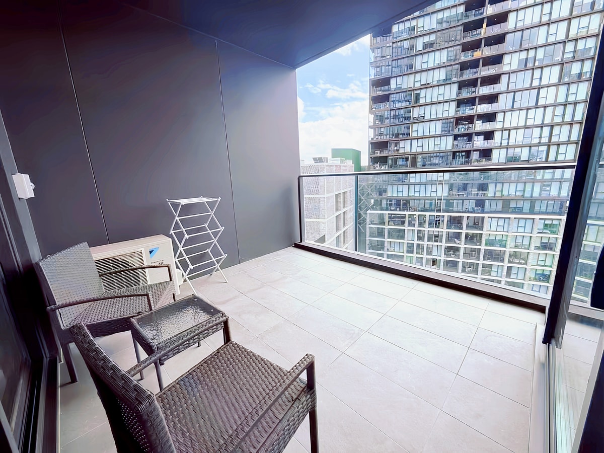 Stylish 1BR | Pool, Gym & Parking by Olympic Park 16 Serain Residences