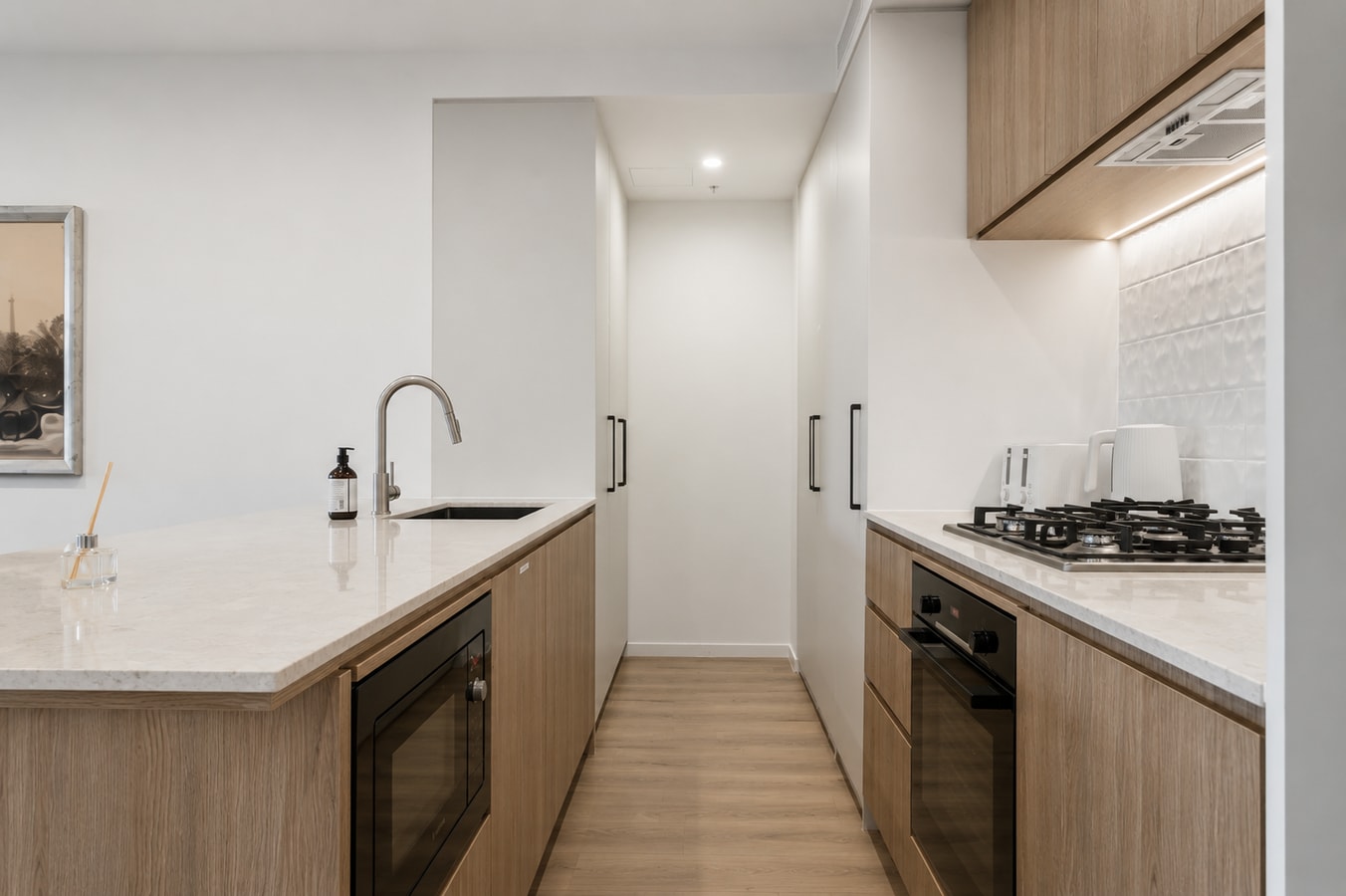 Riverside Modern 2BR East Brisbane w/Parking 12 Serain Residences