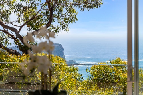 Costal Three-Storey Home with Panoramic Sea Views 37 Serain Residences