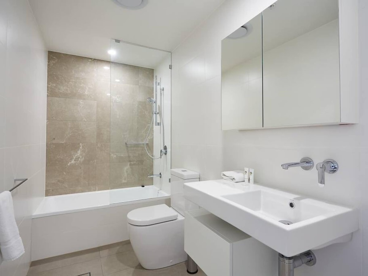 Homelike 2 bedrooms Apartment in Central Surfers 29 Serain Residences