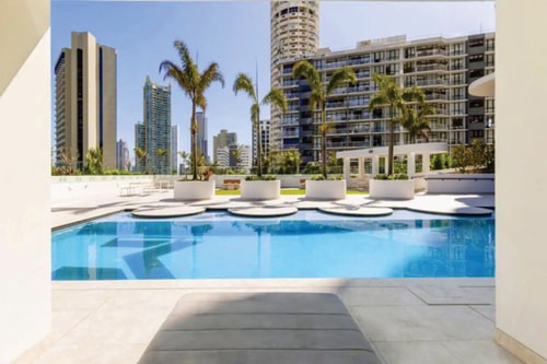 Level 42 Beachside 1BR Apartment with Ocean Views 23 Serain Residences