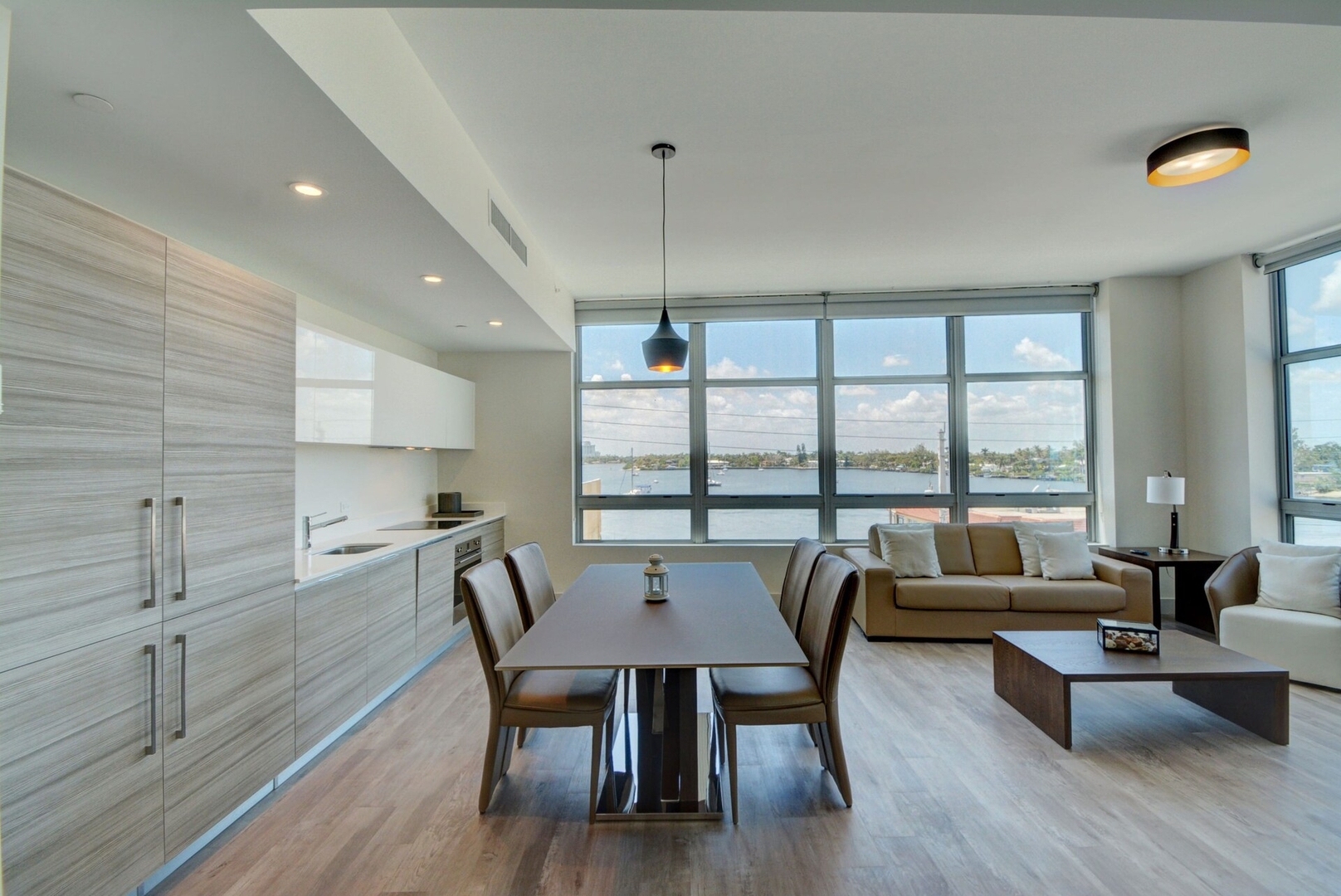 Chic 2BR Condo with Intracoastal View-CS8 16 Cielo Stays
