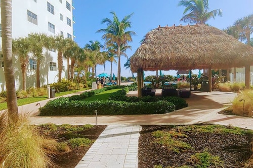 Beautiful Condo on Tides Resort on Hollywood Beach with Partial Ocean View-59075 28 Cielo Stays