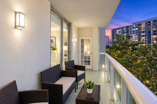 Oceanfront Luxury | 2BR Condo| No Resort Fees 1 Cielo Stays