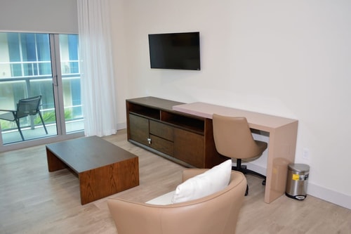 CH- Brand New Luxury Condo With Ocean View and Just Steps From the Beach-59858 3 Cielo Stays