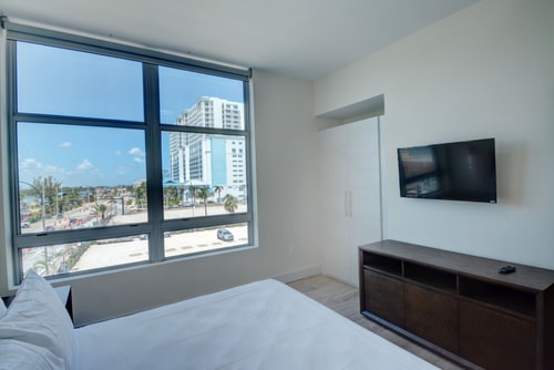 CH-Luxury Two Bedroom Condo With Ocean View and Just Steps From the Beach-59072 18 Cielo Stays