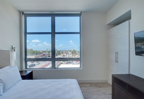 CH-Luxury Two Bedroom Condo With Ocean View and Just Steps From the Beach-59072 16 Cielo Stays