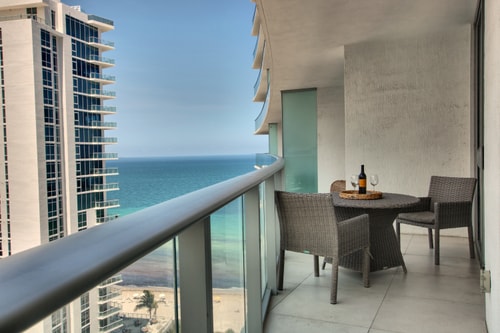 Luxury Beach Condo with Rooftop Pool 17 Cielo Stays