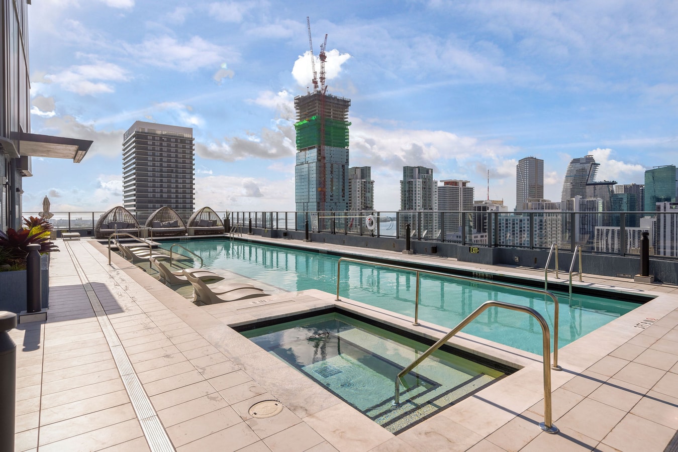 New Downtown Condo with Rooftop Pool 22 Cielo Stays