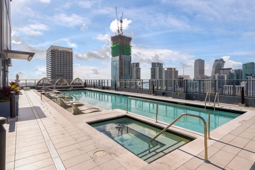 New Downtown Condo with Rooftop Pool 22 Cielo Stays