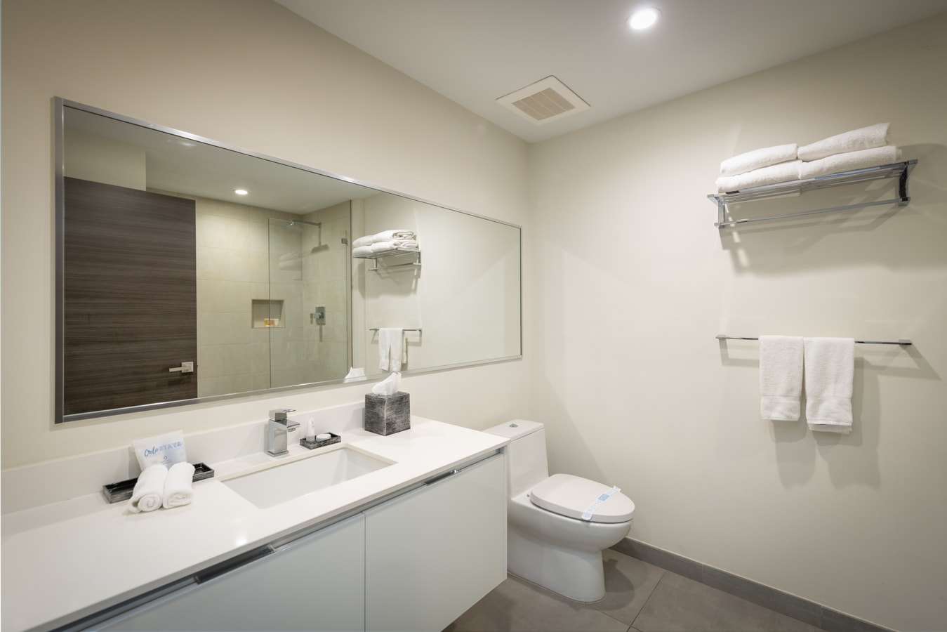 Modern Studio at Costa Hollywood Beach Resort-CS41 7 Cielo Stays