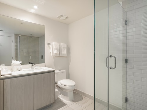 Lovely 2BD Condo w/ ocean view with rooftop pool & bar-300001212 11 Cielo Stays