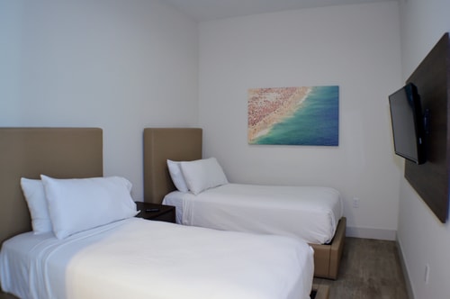 CH- Brand New Luxury Condo With Gorgeous Water View and Just Steps From the Beach-59078 7 Cielo Stays