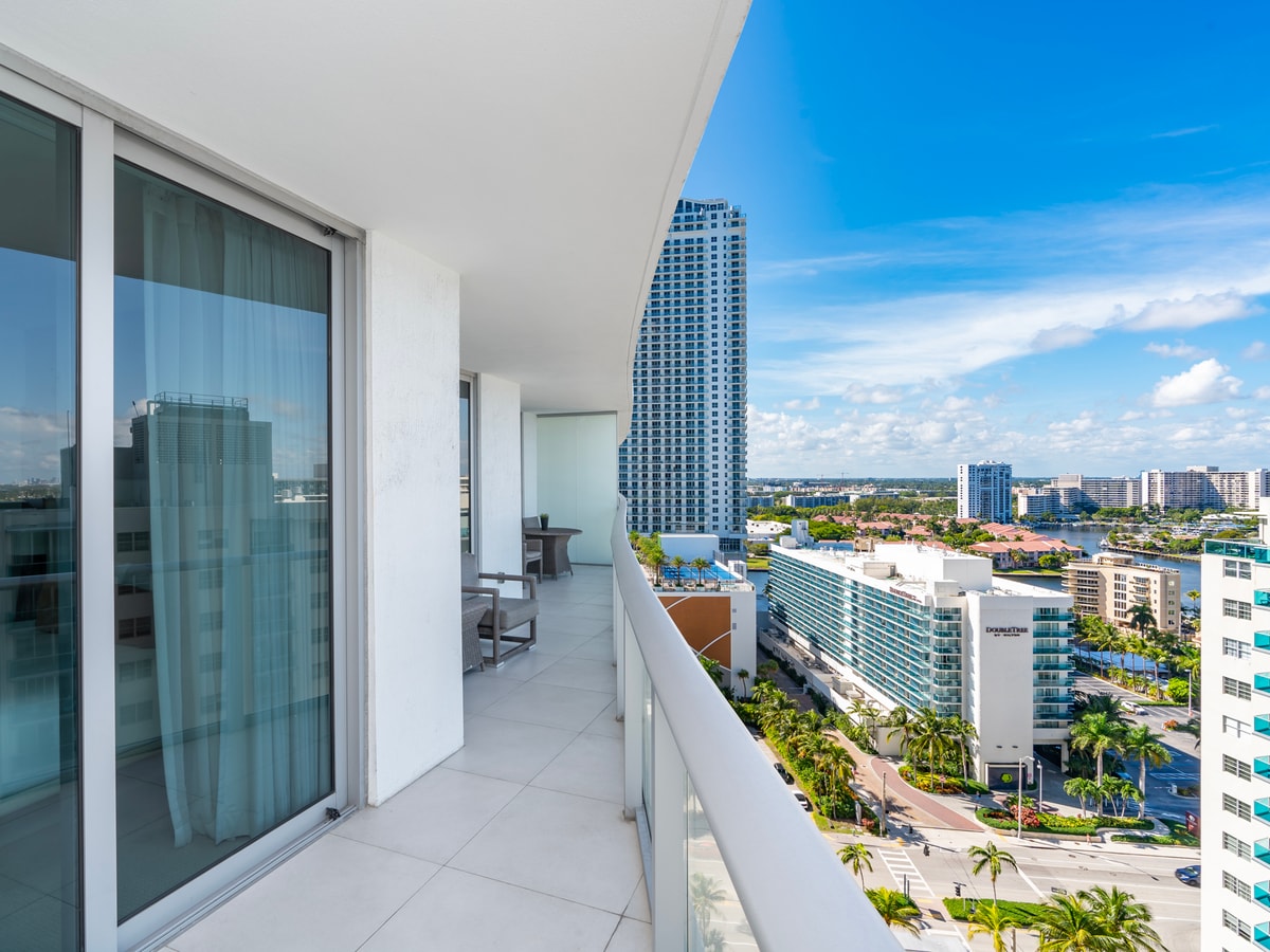 Paradise Beachfront Intercoastal & Ocean View-CS46 17 Cielo Stays