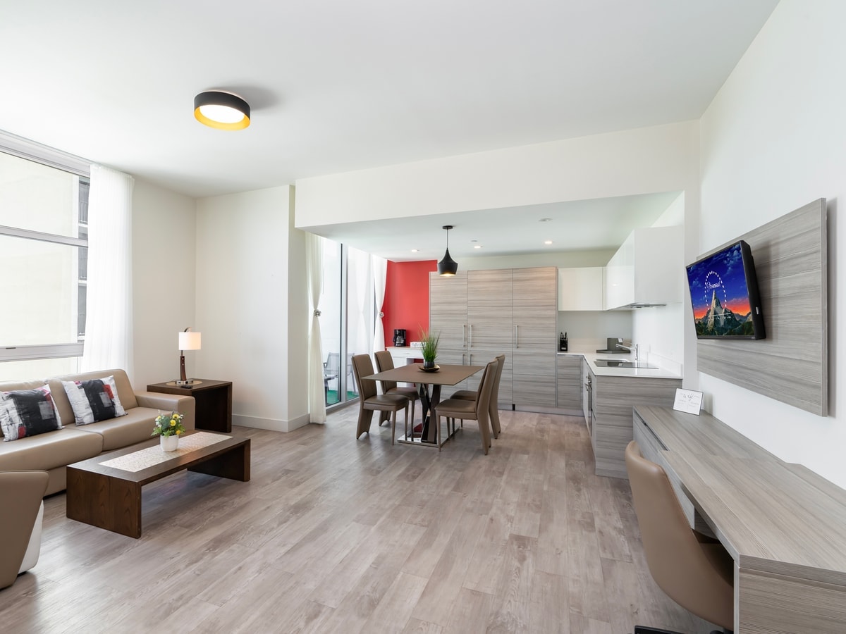 Condominio de lujo con vista al agua tranquila-CS13 8 Cielo Stays