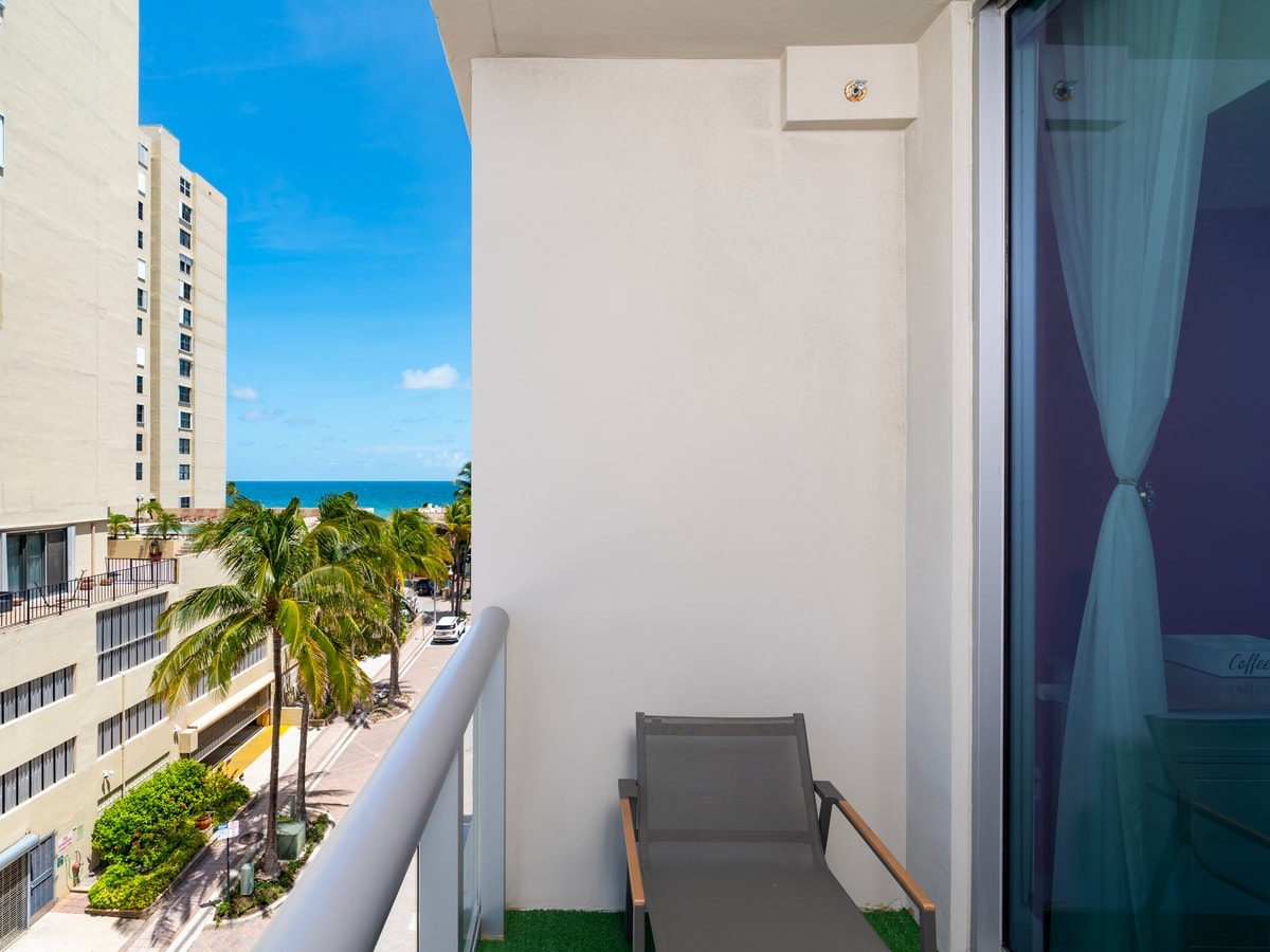 Condominio de lujo con vista al agua tranquila-CS13 15 Cielo Stays