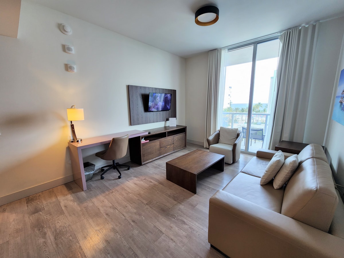 2BR Coastal Retreat w/ Stunning Sunrise Views -CS3 11 Cielo Stays