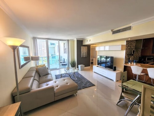 Relajante condominio en The Tides - Hollywood CS60 Cielo Stays
