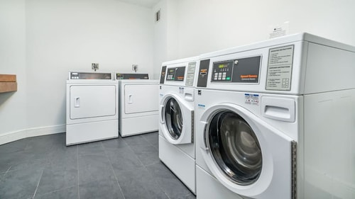 À beira-mar 1BR | Sem taxas | Acesso à piscina e à praia CS60 19 Cielo Stays