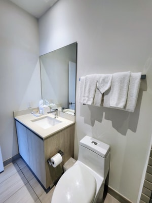 Waterfront Condo with Rooftop Pool 18 Tamesys Departamentos