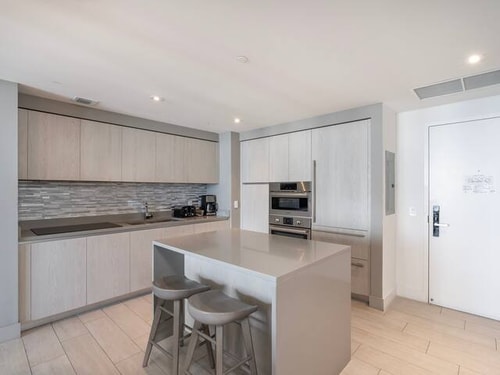 Oceanview Escape | Balcony +Resort Pool & Gym-CS47 8 Tamesys Departamentos