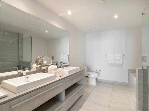 Oceanview Escape | Balcony +Resort Pool & Gym-CS47 9 Tamesys Departamentos