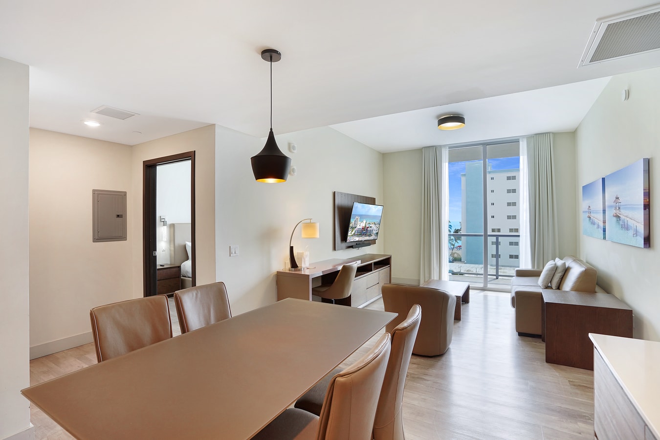 2BR Coastal Retreat w/ Stunning Sunrise Views -CS3 5 Cielo Stays