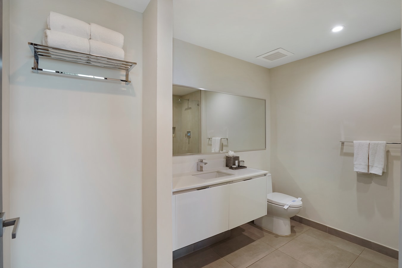 2BR Coastal Retreat w/ Stunning Sunrise Views -CS3 18 Cielo Stays