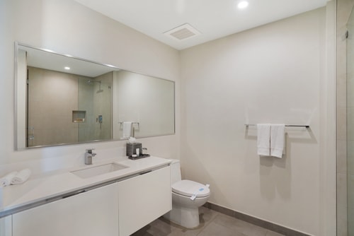 2BR Coastal Retreat w / atemberaubende Sonnenaufgang Ansichten -CS3 19 Cielo Stays