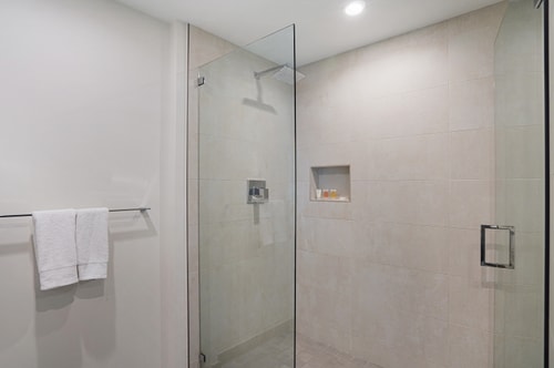 2BR Coastal Retreat w / atemberaubende Sonnenaufgang Ansichten -CS3 20 Cielo Stays