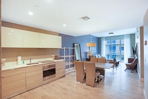 Luxury One Bedroom w Den & Partial Ocean View - CS21 29 Cielo Stays