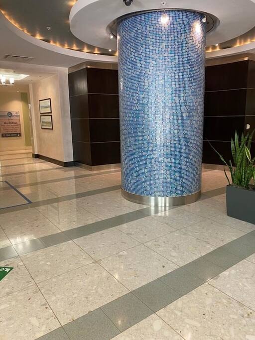 Charming High-Floor Condo |The Tides|No Fees-CS54 25 Cielo Stays