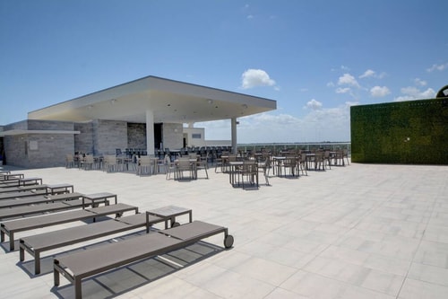 Luxury Beach-side Studio W/ Rooftop Pool-CS28 25 Manlio Viajes | Agencia de Turismo