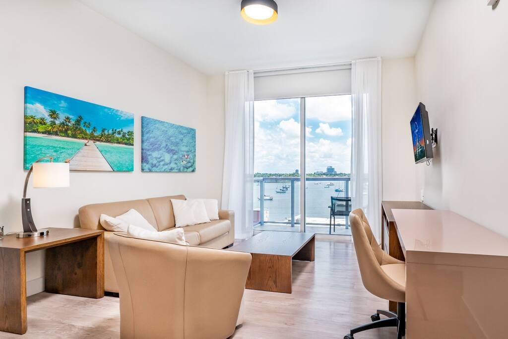 CH- Brand New Luxury Condo-59105 4 Cielo Stays