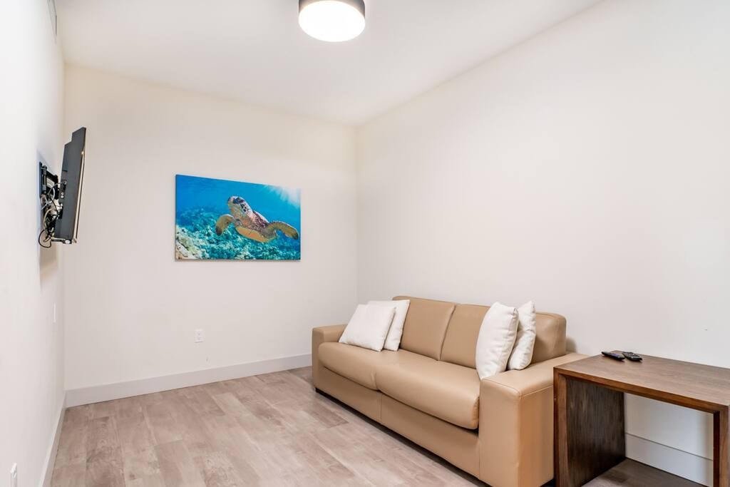 CH- Brand New Luxury Condo-59105 6 Cielo Stays