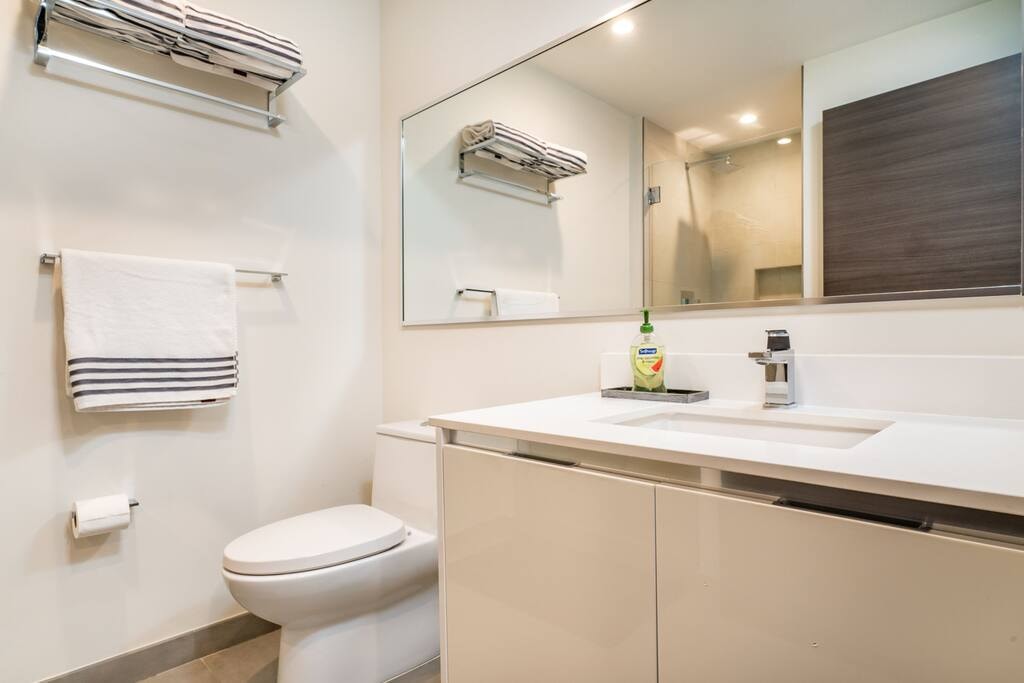 CH- Brand New Luxury Condo-59105 8 Cielo Stays