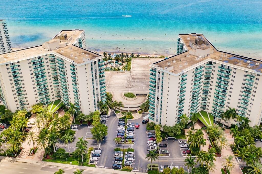 Condo on the tides 7 Cielo Stays