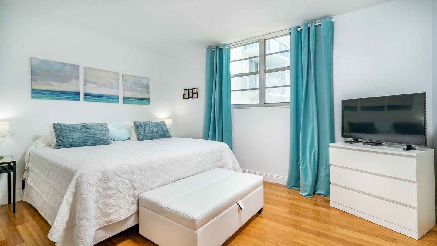 Charming High-Floor Condo |The Tides|No Fees-CS54 10 Cielo Stays