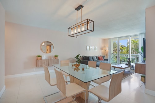 Beachside 1BR | No Fees | Steps to Sand - CS57 5 Tamesys Departamentos