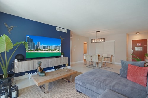 Beachside 1BR | No Fees | Steps to Sand - CS57 2 Tamesys Departamentos