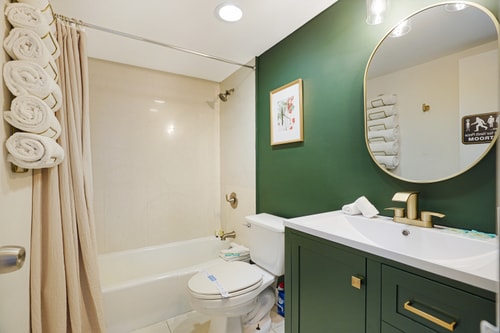 Beachside 1BR | No Fees | Steps to Sand - CS57 13 Tamesys Departamentos