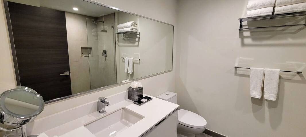 Luxury Studio W/ a Quiet Courtyard View-CS34 4 Cielo Stays