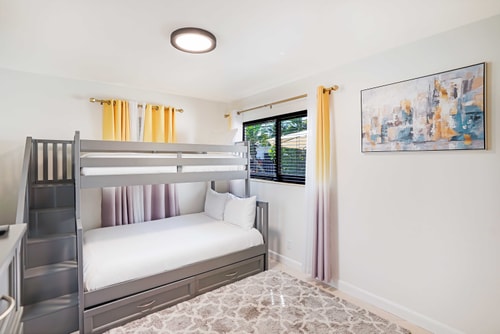 Retiro HWD no centro da cidade | quintal + perto da praia - CS61 25 Cielo Stays