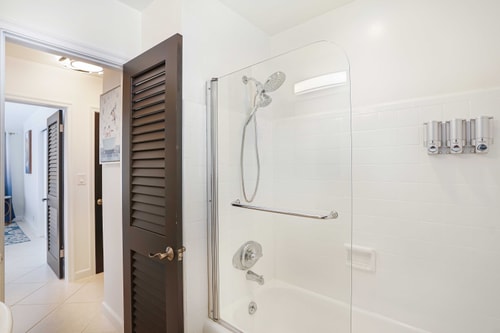 Retiro HWD no centro da cidade | quintal + perto da praia - CS61 24 Cielo Stays