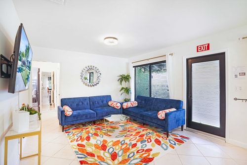 Retiro HWD no centro da cidade | quintal + perto da praia - CS61 8 Cielo Stays