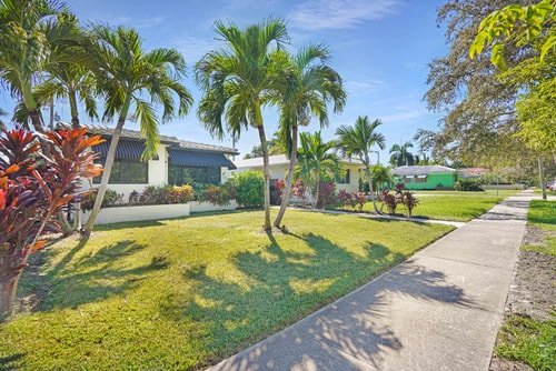 Retiro HWD no centro da cidade | quintal + perto da praia - CS61 44 Cielo Stays