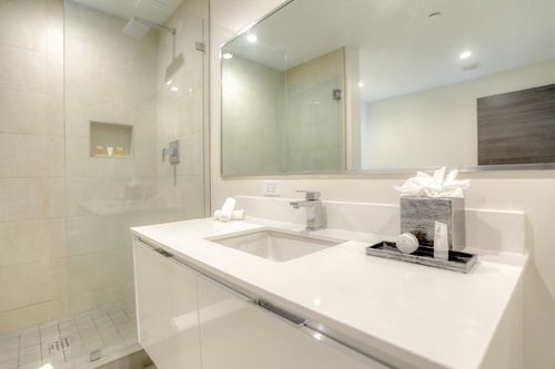 Luxury Ocean Breeze Condo W/ Balcony at CH-CS22 7 Tamesys Departamentos