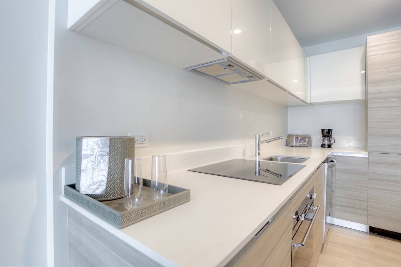 Luxury Ocean Breeze Condo W/ Balcony at CH-CS22 9 Cielo Stays